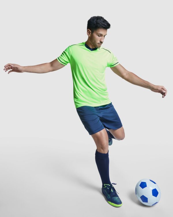 Equipación personalizada Futbol United Unisex - Imagen 4